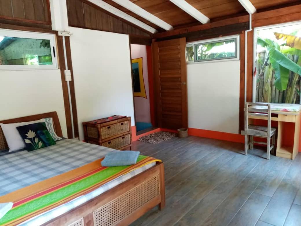 Kokrobite Gardens Restaurant And Guest House Extérieur photo