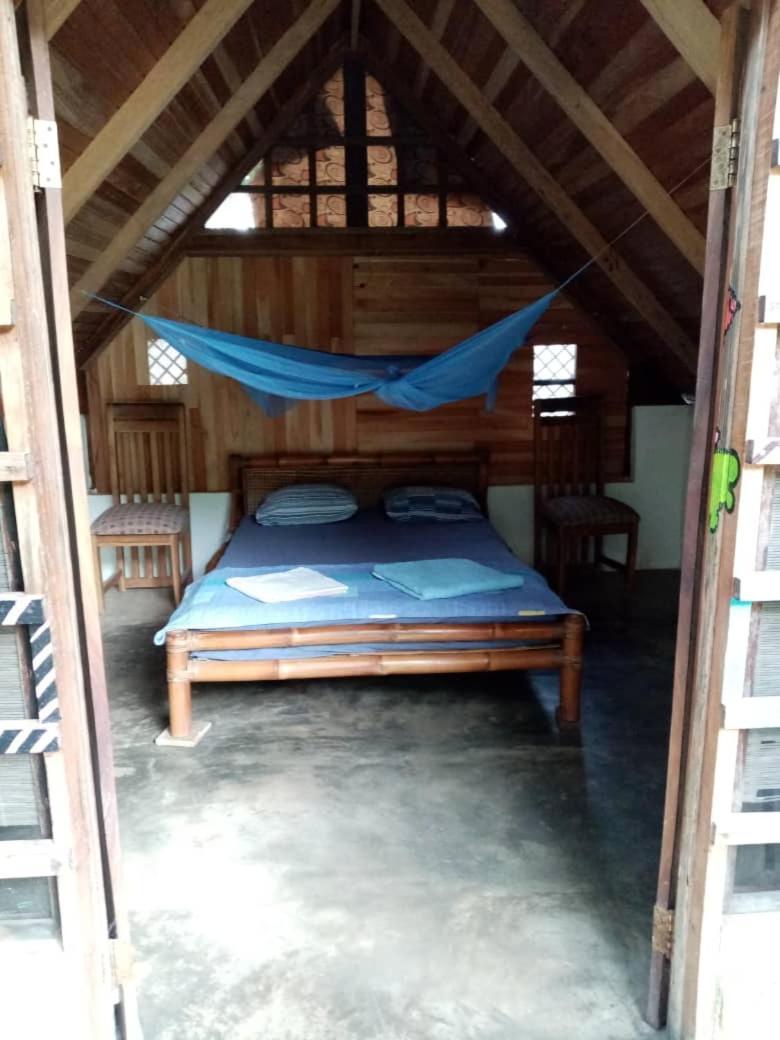 Kokrobite Gardens Restaurant And Guest House Extérieur photo